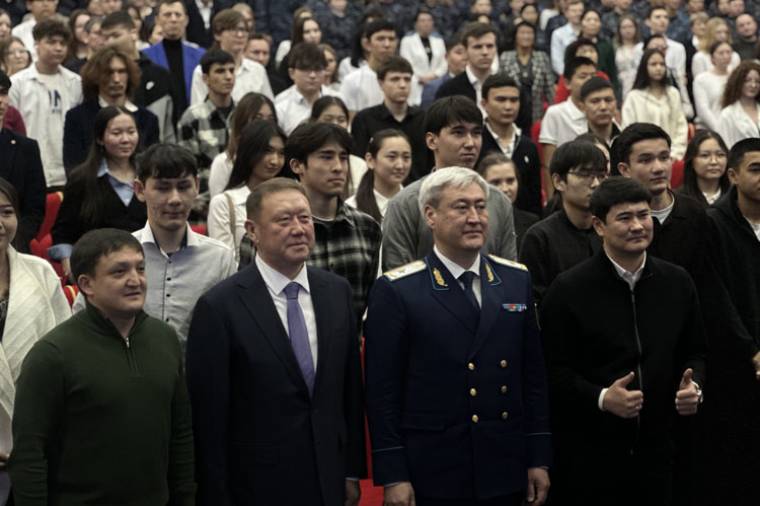 В приоритете – правовое просвещение и открытый диалог